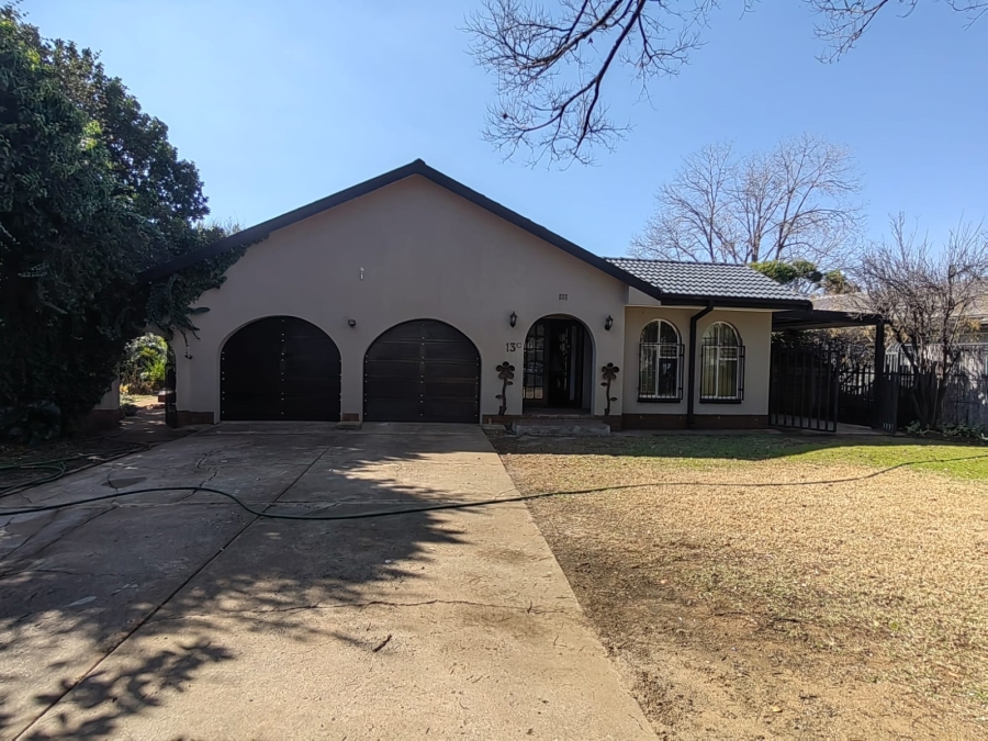 4 Bedroom Property for Sale in Parys Free State
